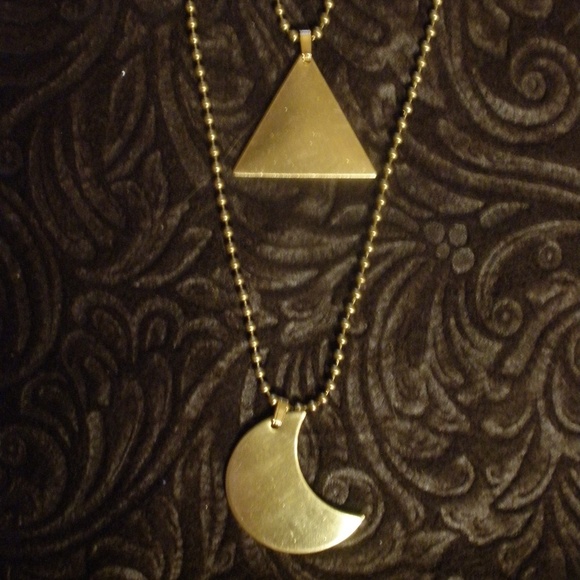 Crescent Moon + Pyramid Necklace Set Golden/Silver - Picture 3 of 8